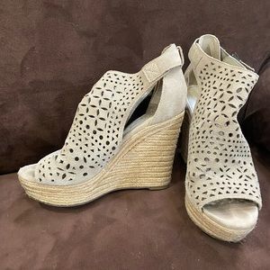 Marc Fisher Helda Cut-out Suede Espadrille Wedge 7.5
